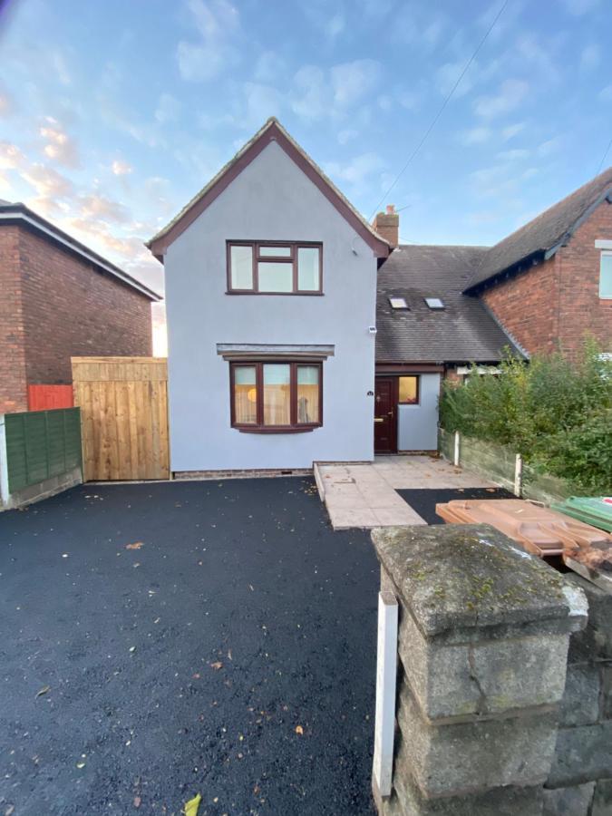 הוילה Bloxwich Hollemeadow מראה חיצוני תמונה